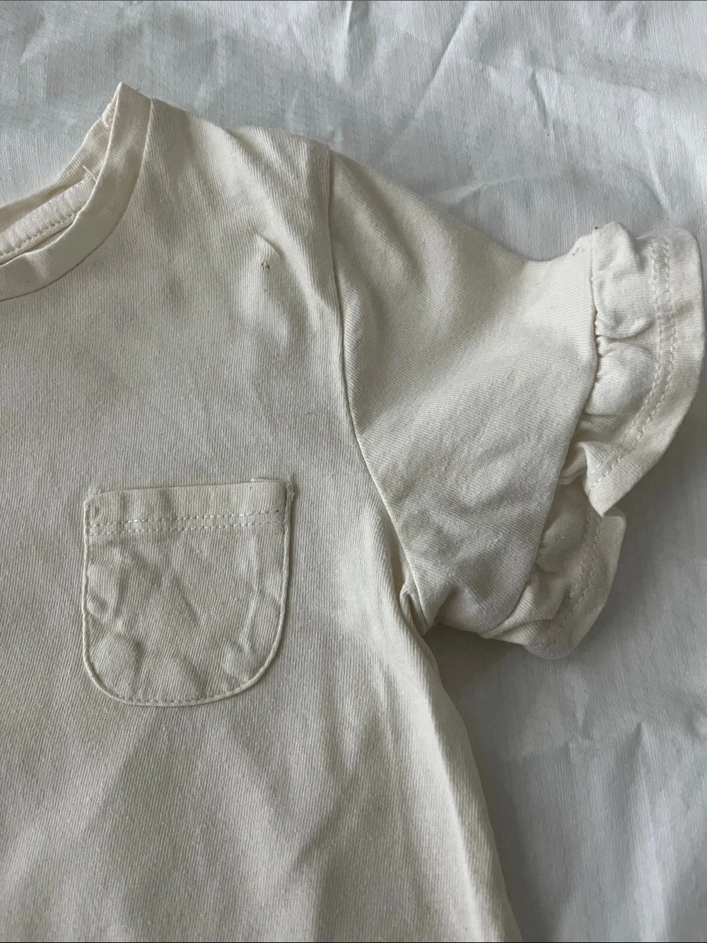 GAP Kids Cream Short Sleeve Tee with Pocket